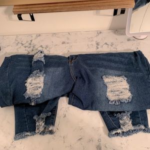 Plus Size Ripped Skinny Jeans